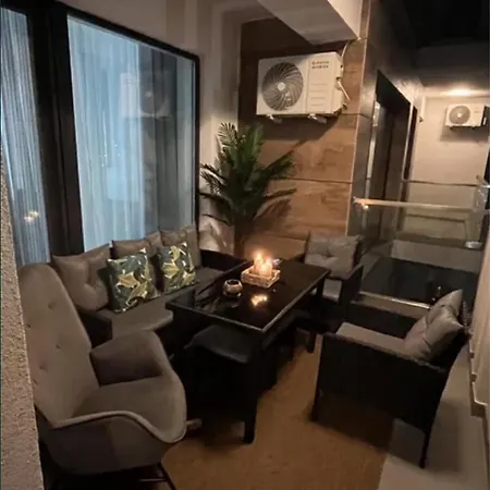 Apartment Queen's By The Sea Navodari